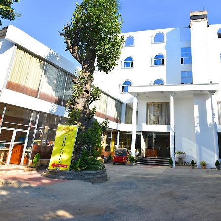 Capitalcity Hotel Badulla Exteriér fotografie